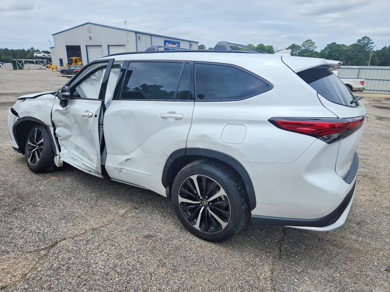 2022 Toyota Highlander Xse - Фото 2