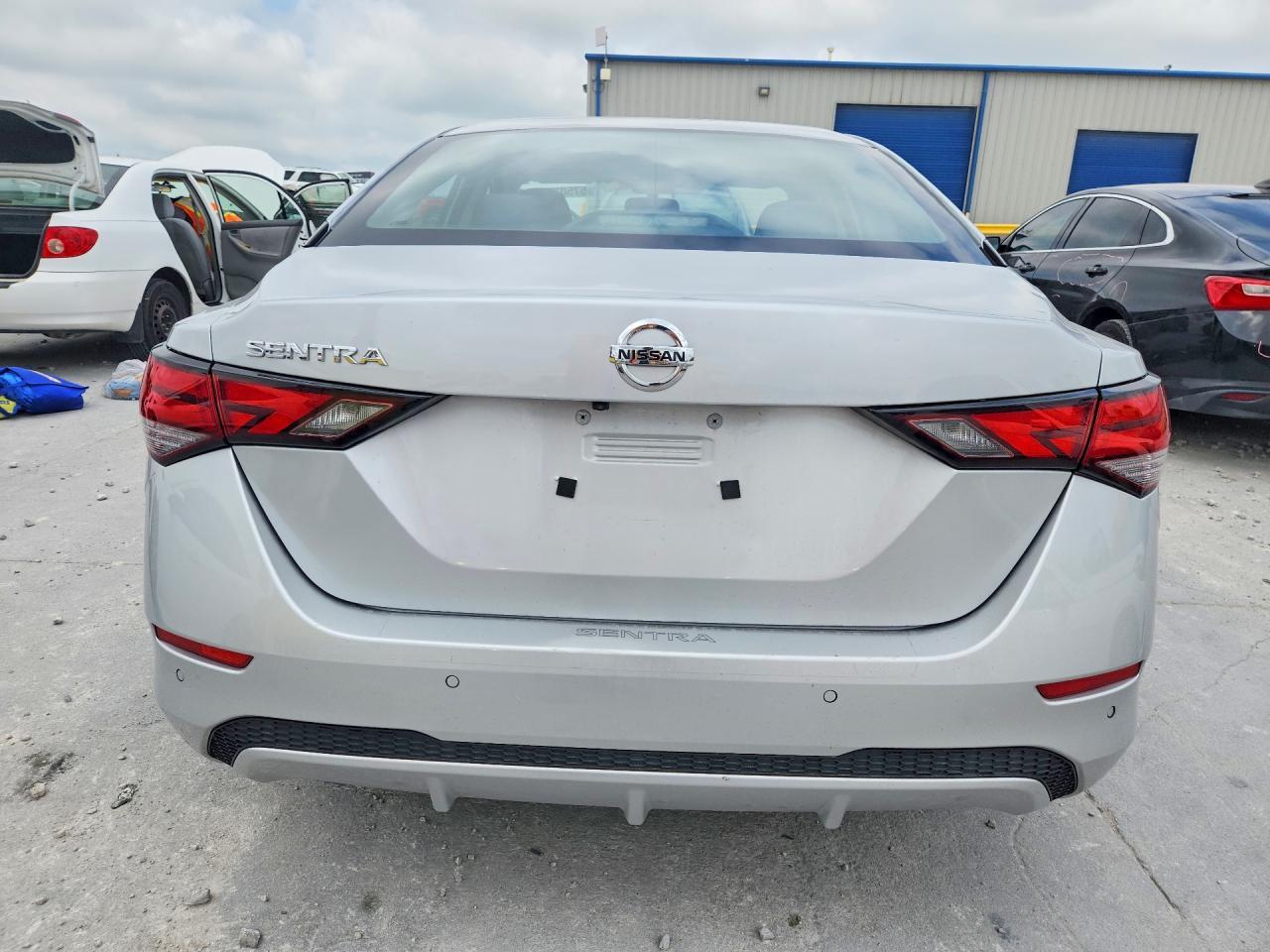 2020 Nissan Sentra S - Фото 6