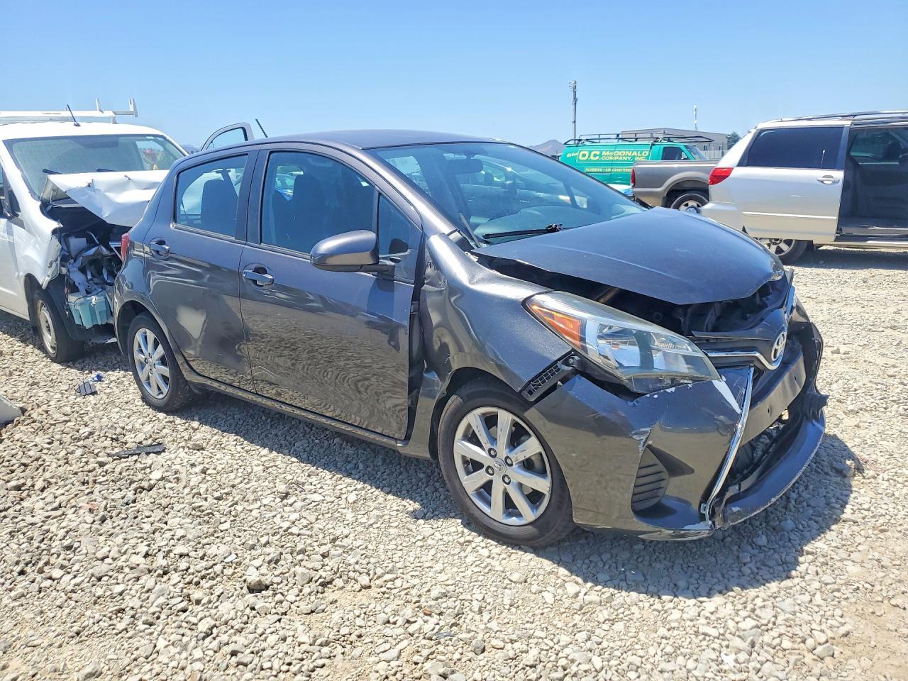 2015 Toyota Yaris 5-Door Le - Фото 4