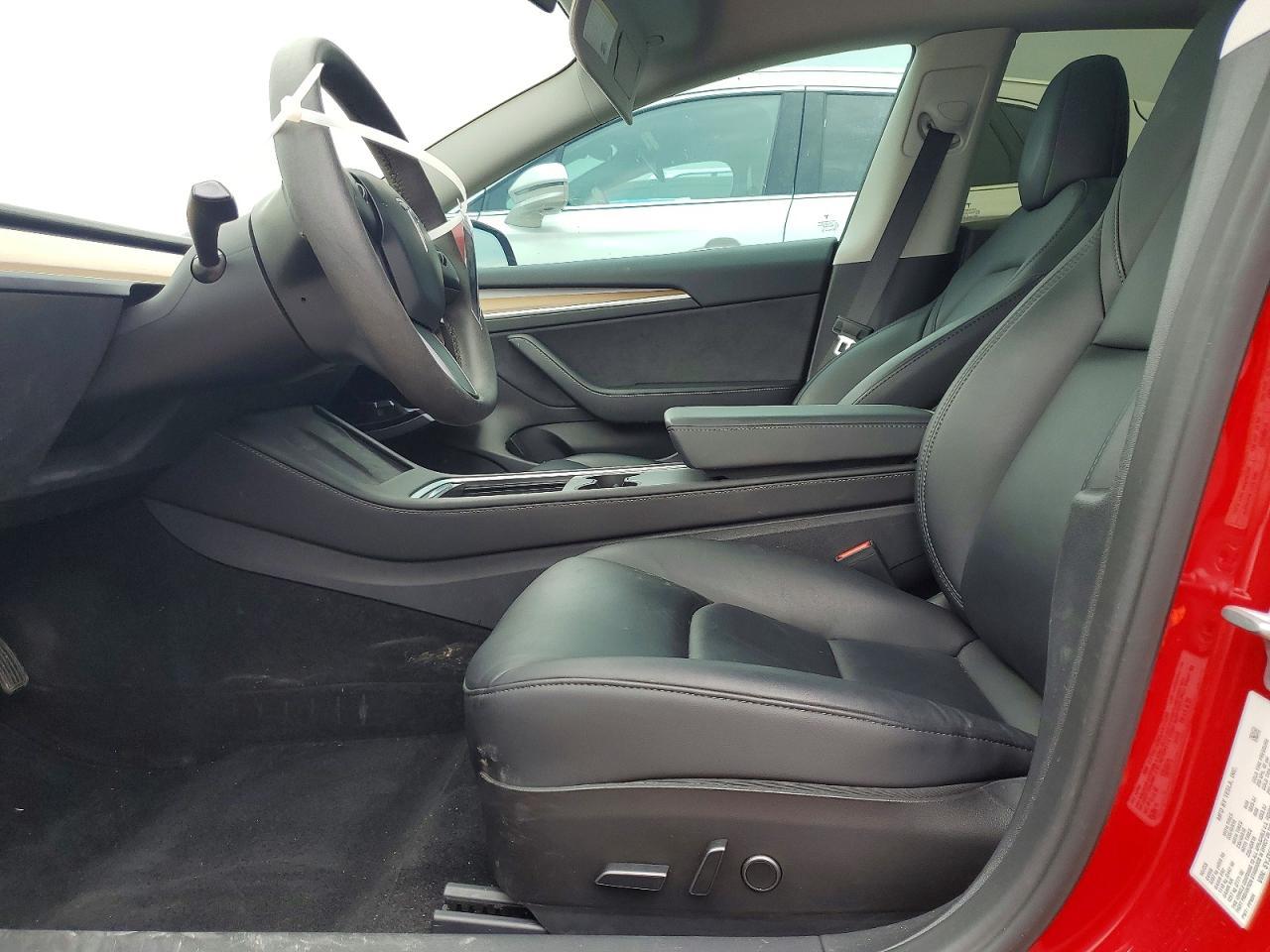 2023 Tesla Model 3 - Фото 7