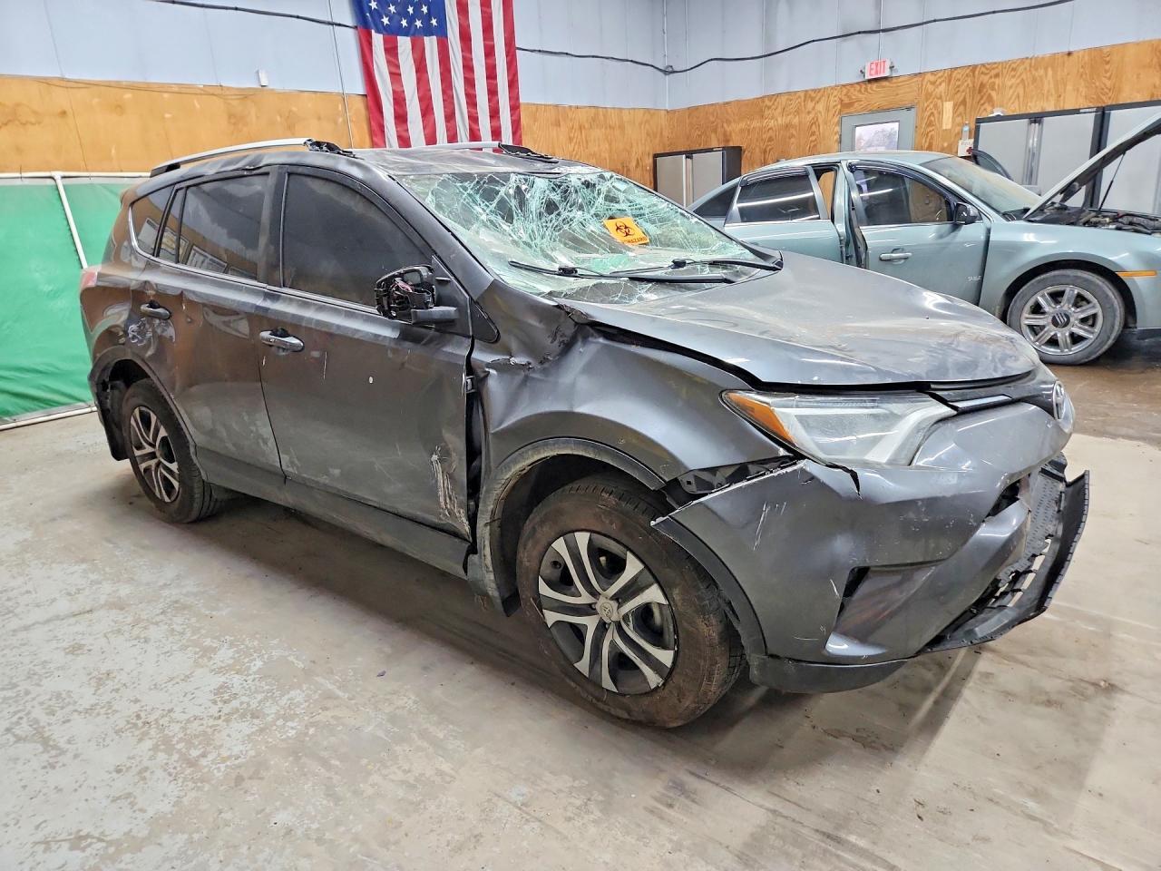 2016 Toyota Rav4 Le - Фото 4