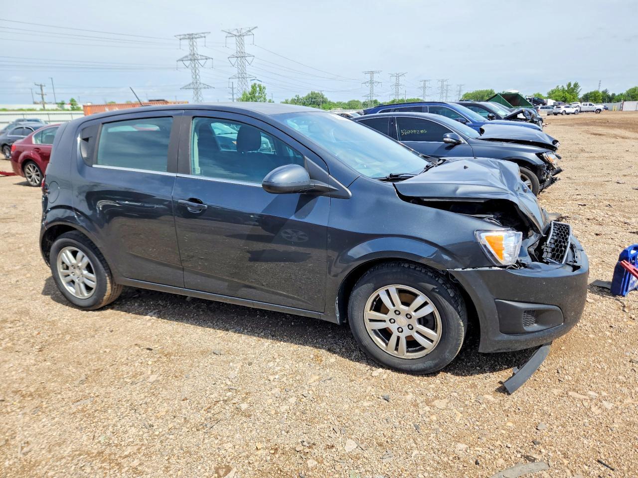 2015 Chevrolet Sonic Lt - Фото 4