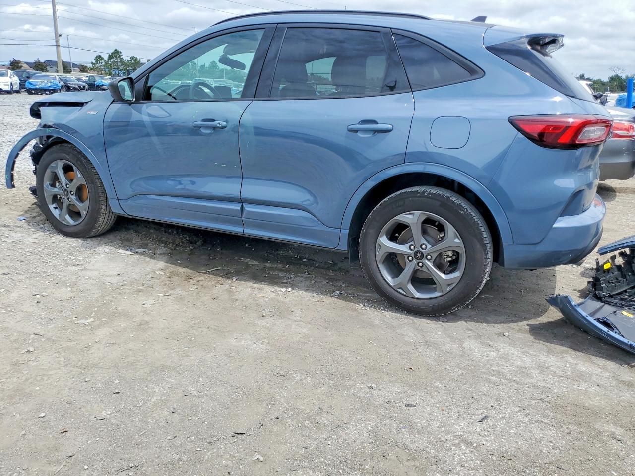 2024 Ford Escape St Line - Фото 2