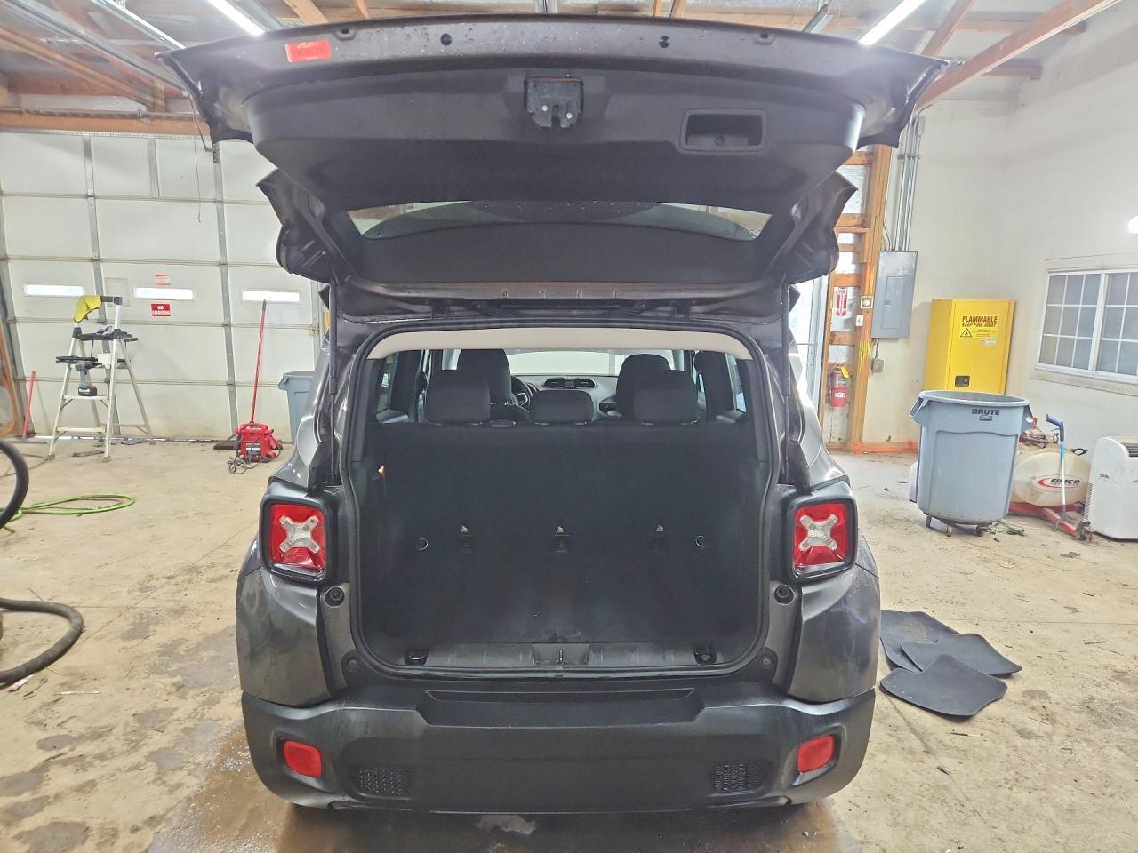 2018 Jeep Renegade Latitude - Фото 6