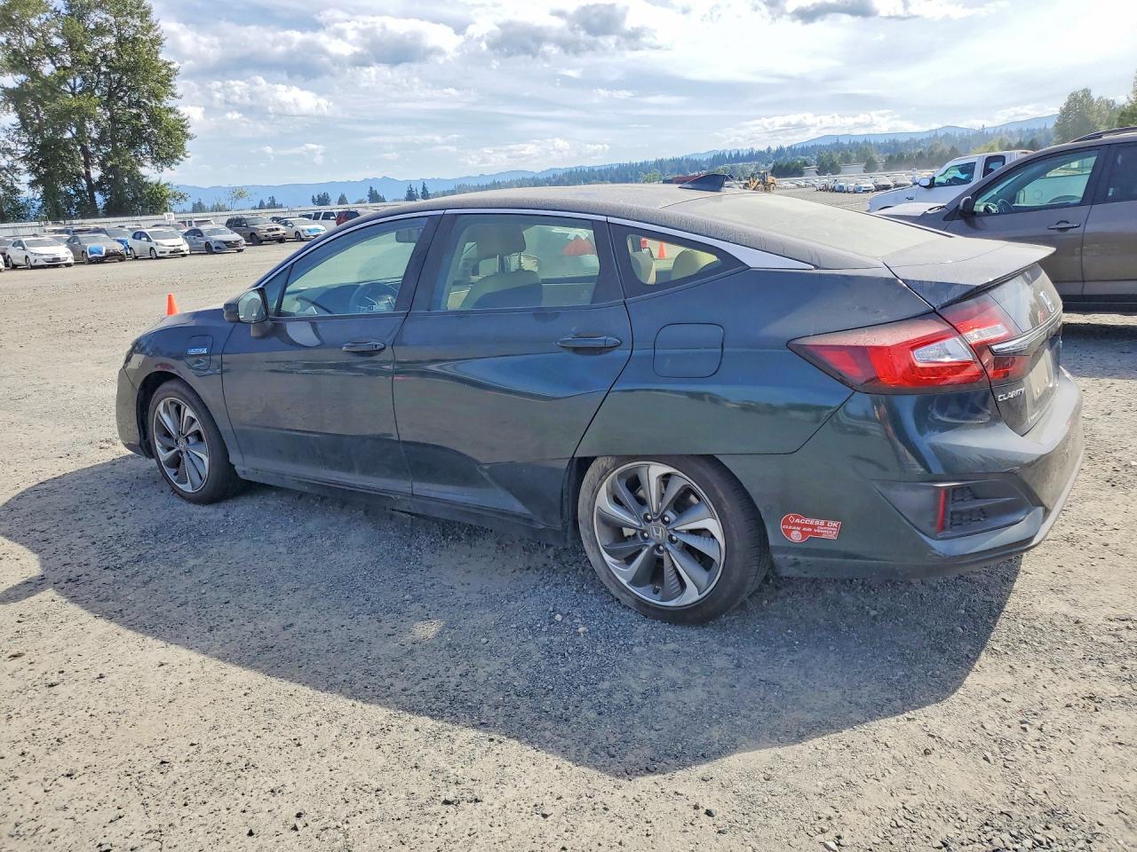 2018 Honda Clarity - Image 2