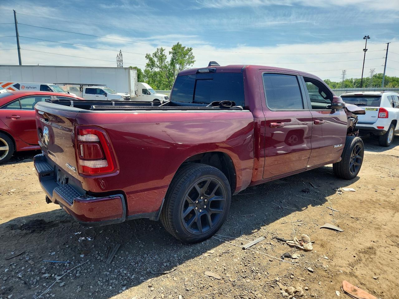 2024 Ram 1500 Laramie - Фото 3