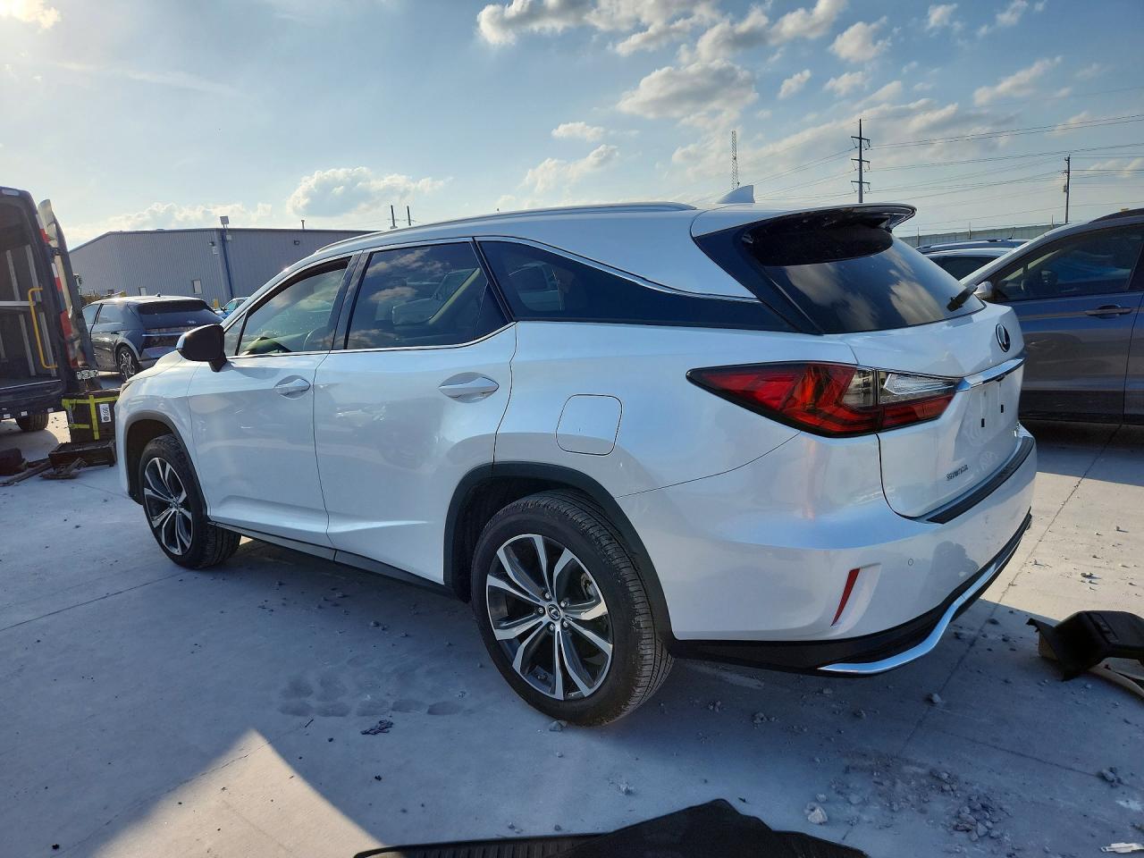 2021 Lexus Rx 350 L - Image 2