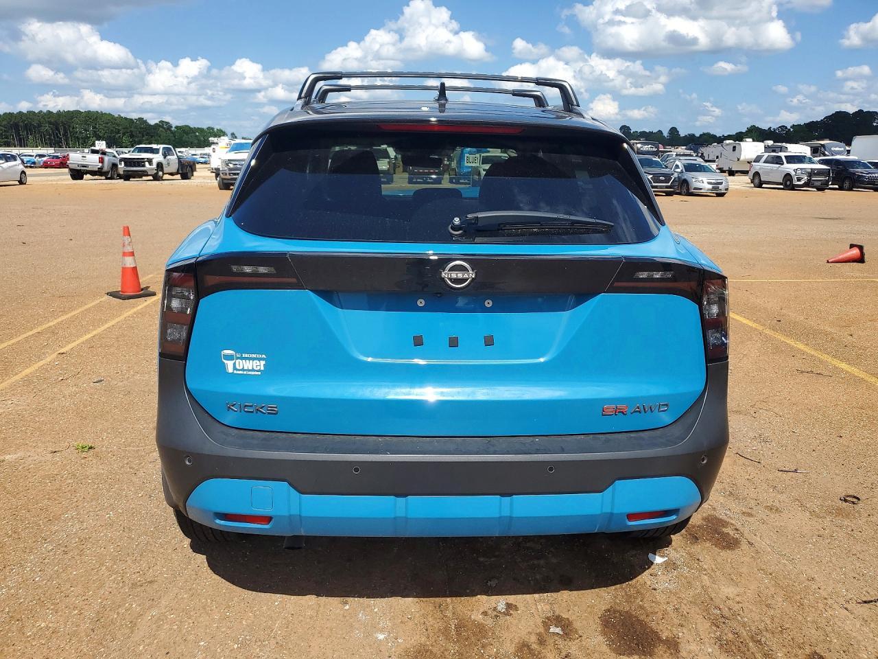 2025 Nissan Kicks Sr - Фото 6