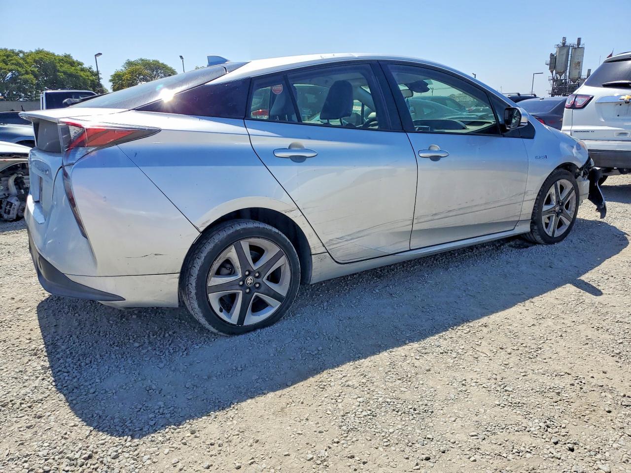 2016 Toyota Prius Three Touring - Фото 3