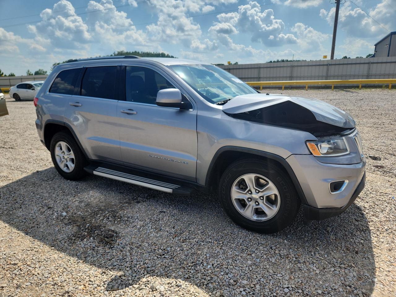 2015 Jeep Grand Cherokee Laredo - Image 4