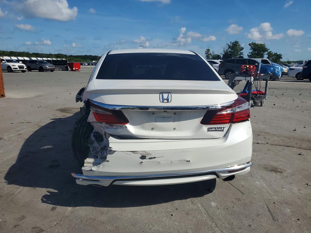 2017 Honda Accord Sport Special Edition - Фото 6
