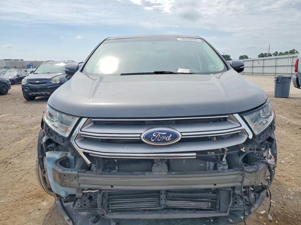 2017 Ford Edge Titanium - Image 5