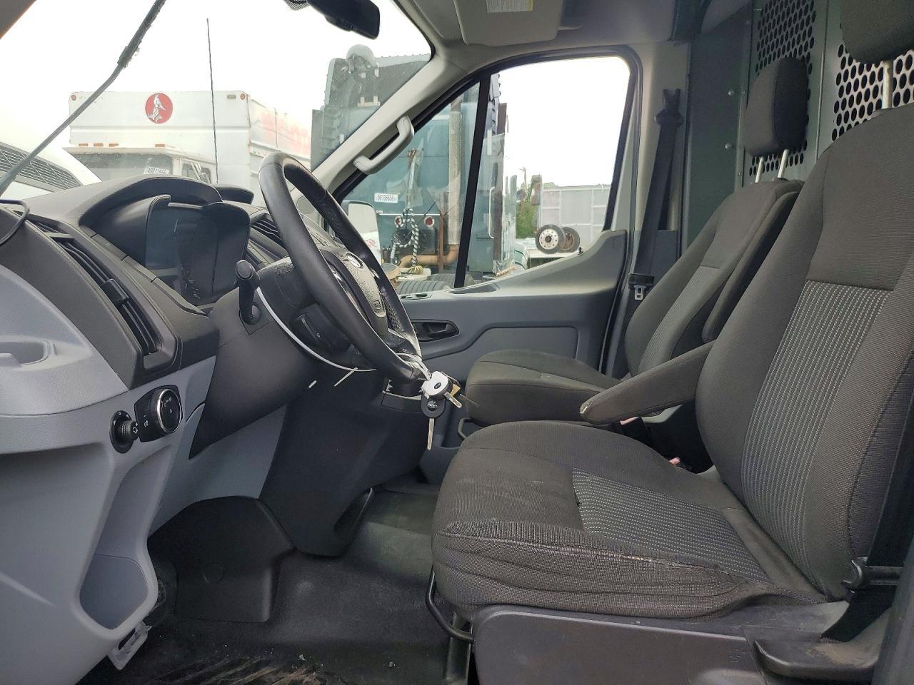 2015 Ford Transit T-150 - Фото 7