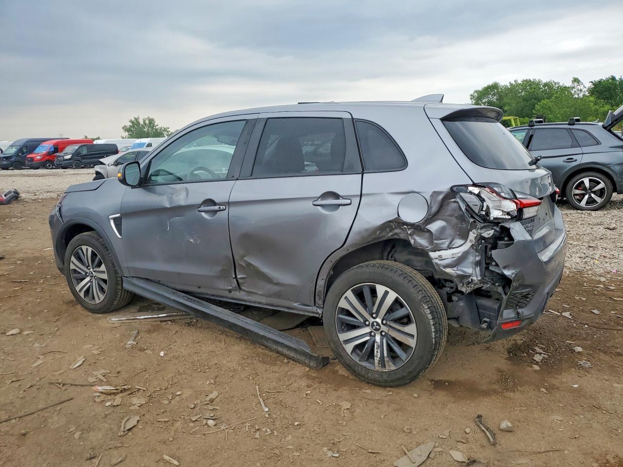 2021 Mitsubishi Outlander Sport Es - Фото 2