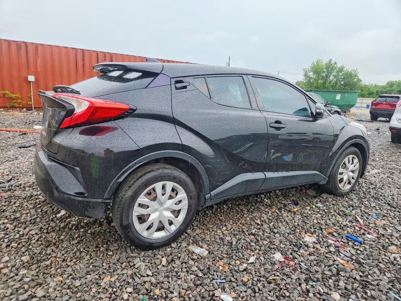 2021 Toyota C-Hr Le - Image 3