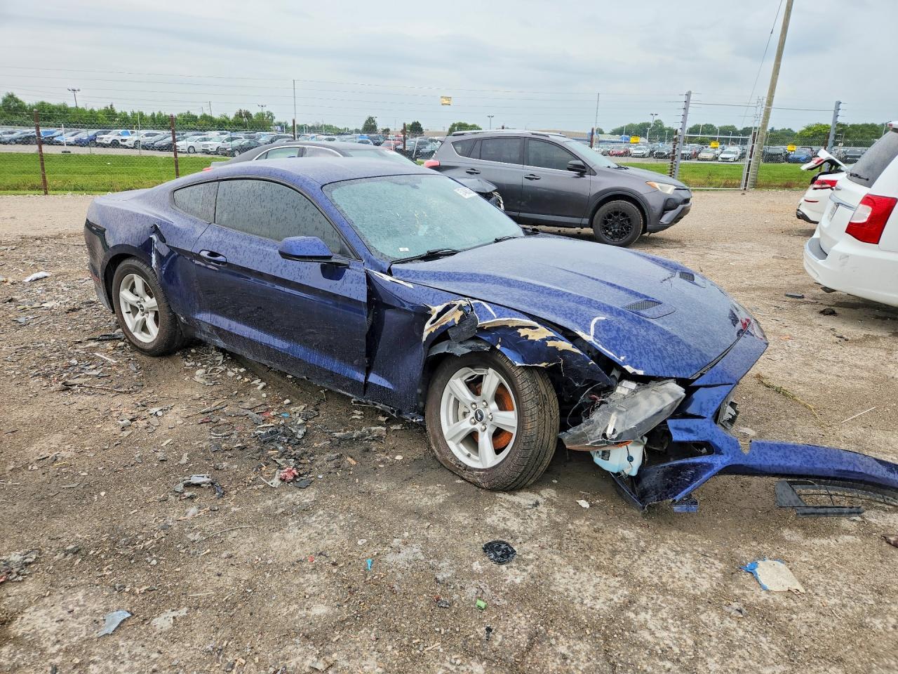 2019 Ford Mustang - Image 4