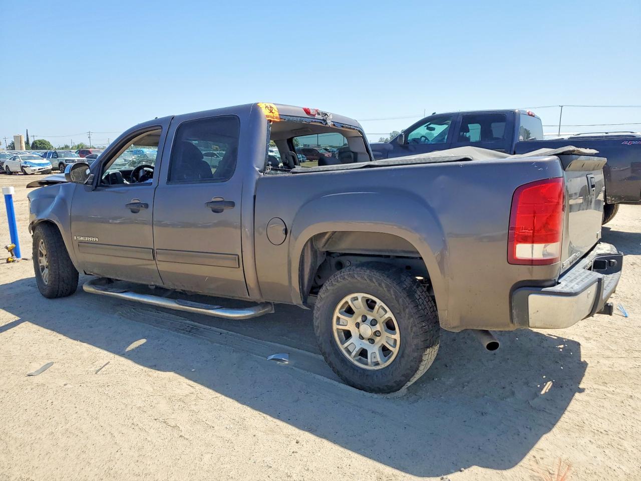 2008 GMC Sierra K1500 - Фото 2