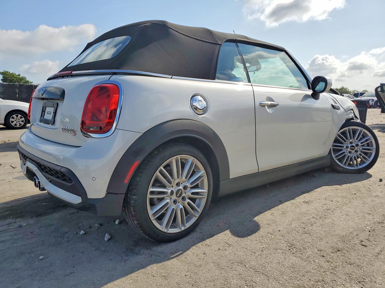 2023 Mini Cooper S - Фото 3