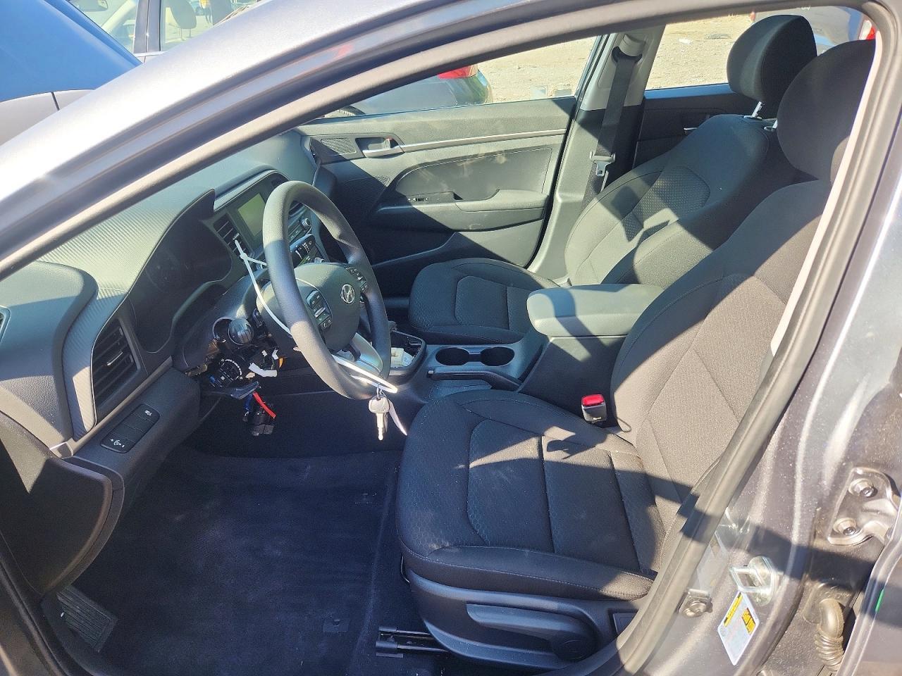 2019 Hyundai Elantra Se - Фото 7