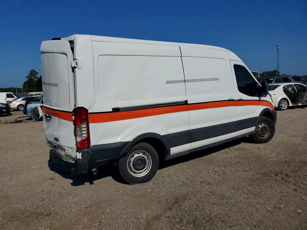 2021 Ford Transit 250 Delivery Van - Фото 3