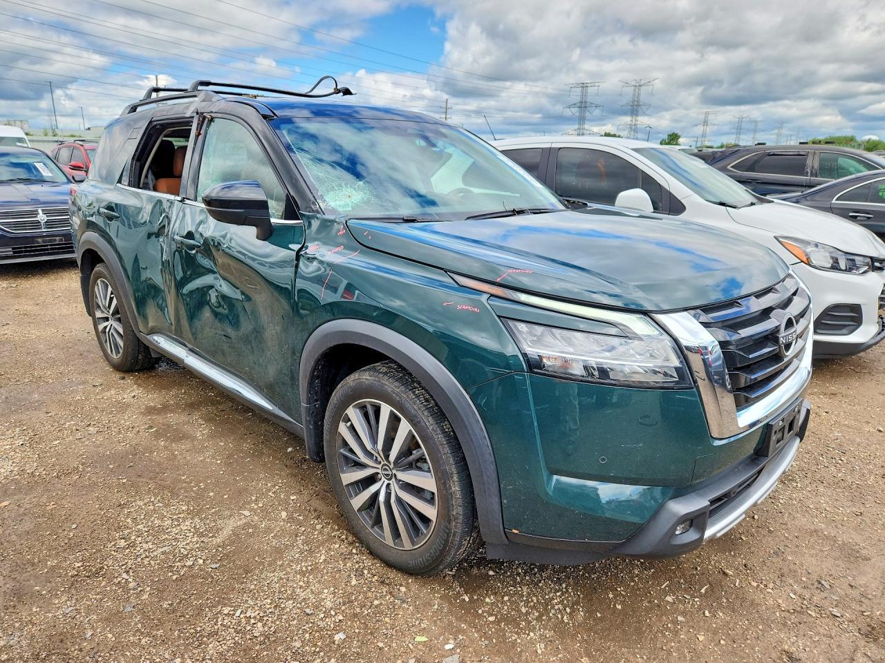 2022 Nissan Pathfinder Platinum - Фото 4