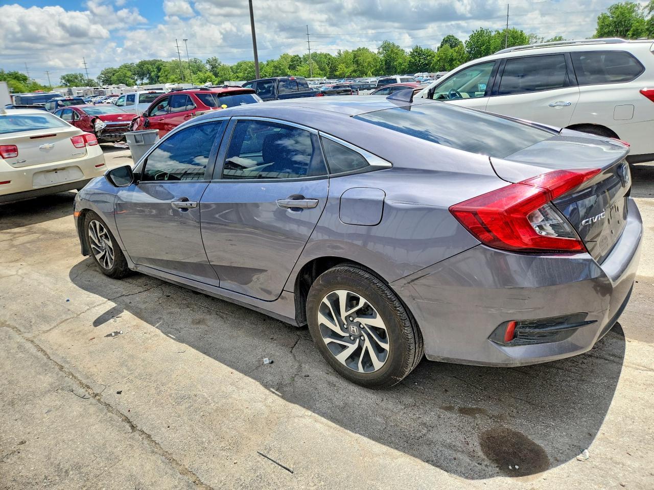 2017 Honda Civic Ex - Фото 2