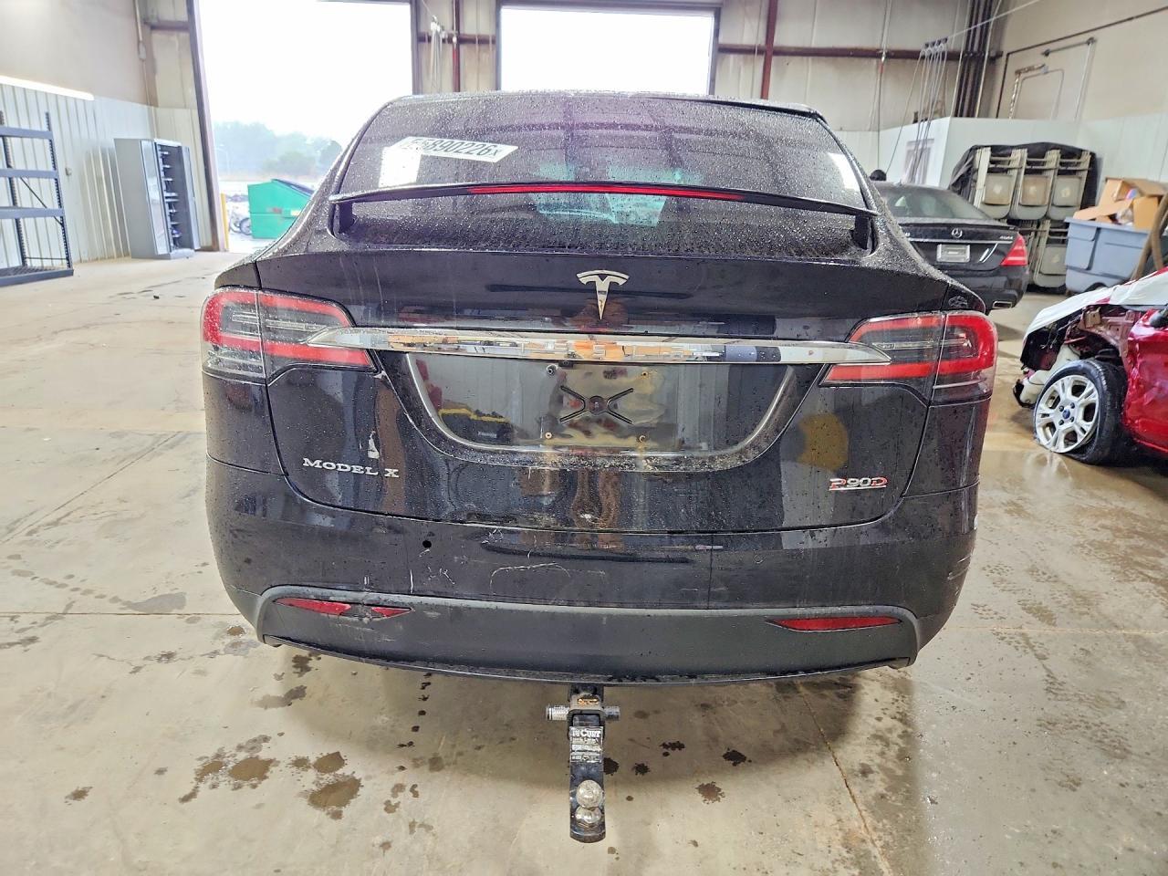 2016 Tesla Model X - Image 6
