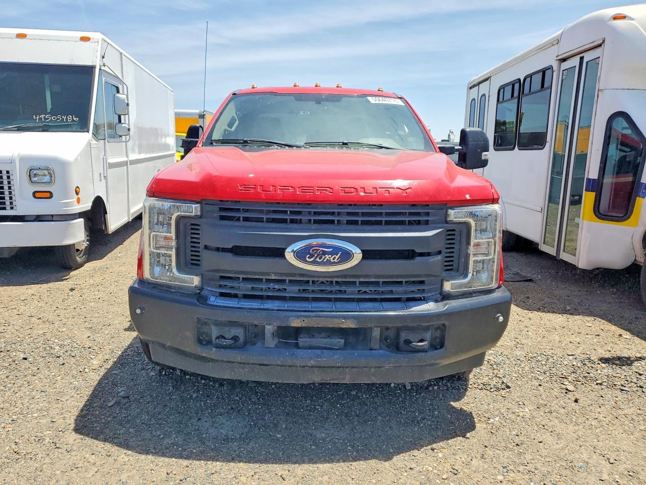 2017 Ford F350 Chscb - Image 5