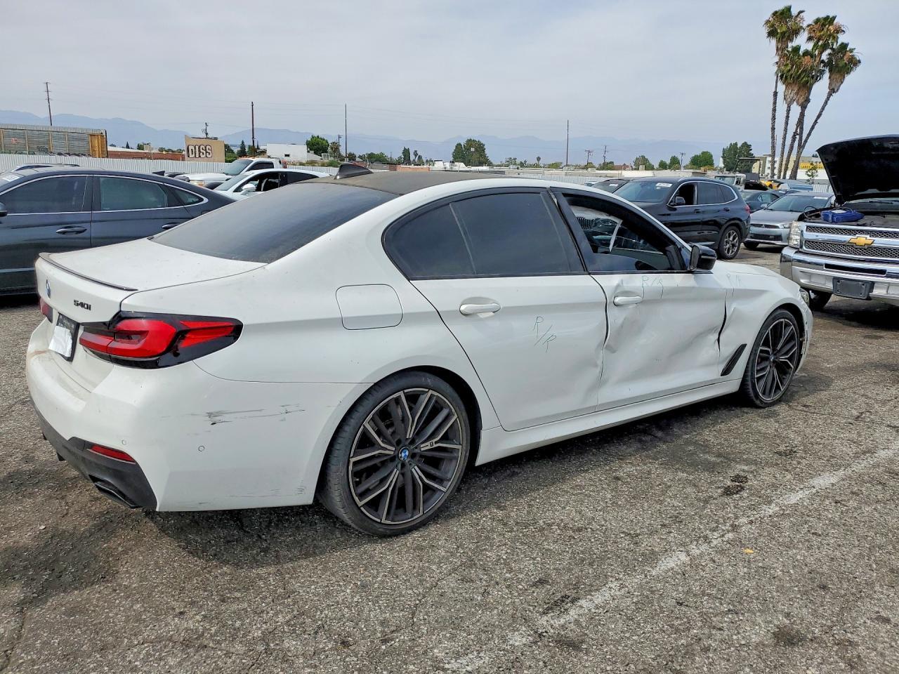 2023 BMW 540 I - Фото 3