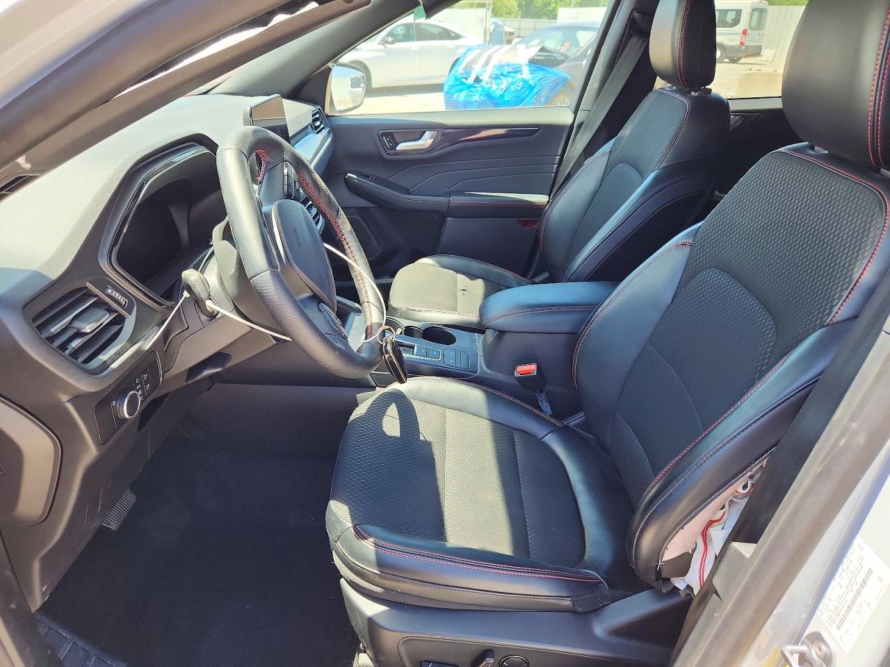 2025 Ford Escape St Line - Фото 7