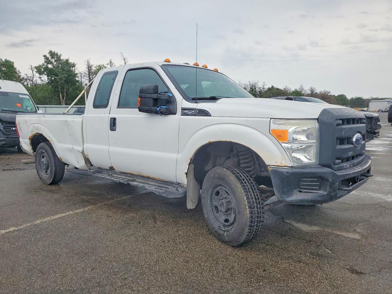 2011 Ford F250 Super Duty - Фото 4