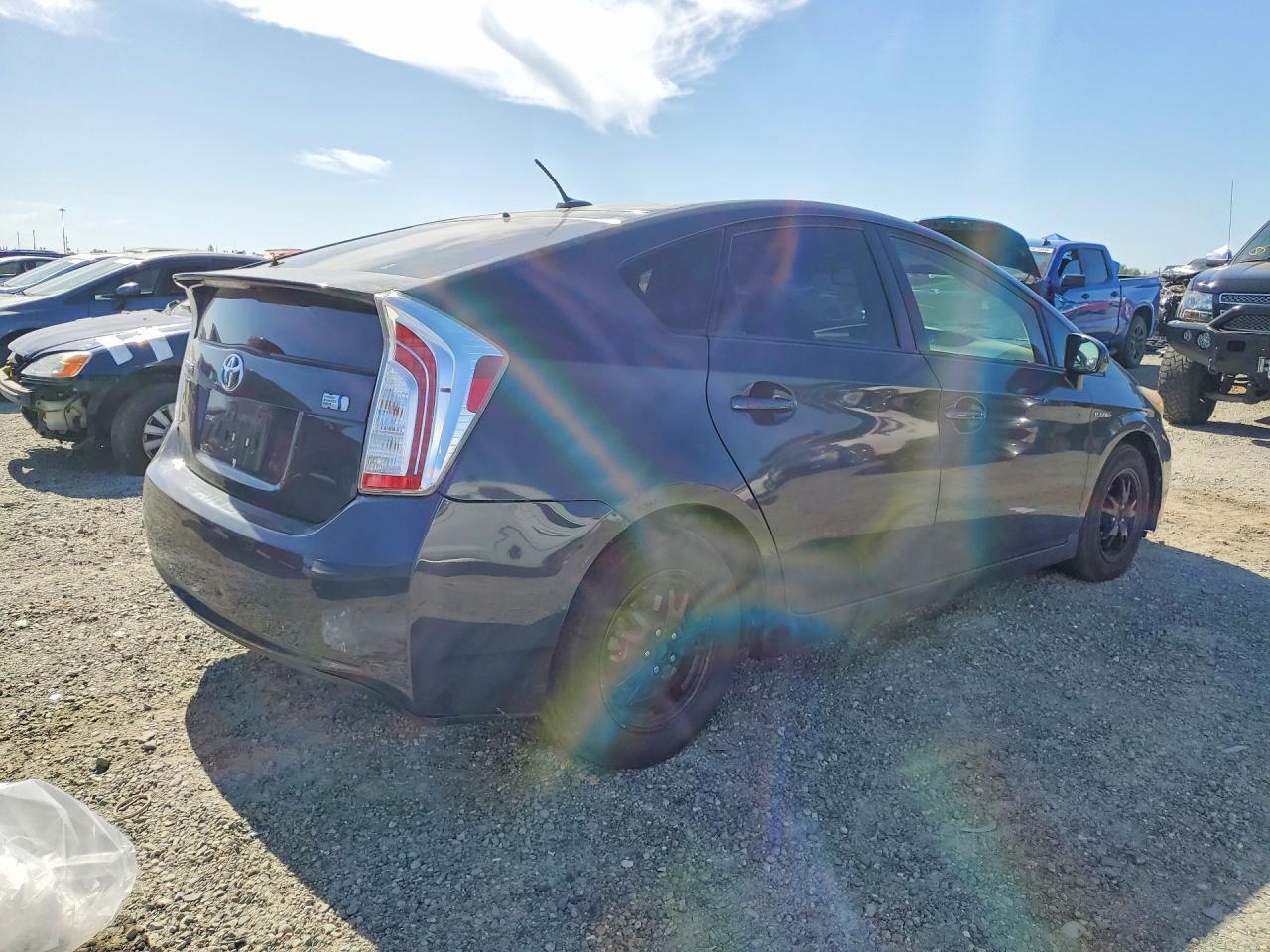 2013 Toyota Prius Five - Image 3