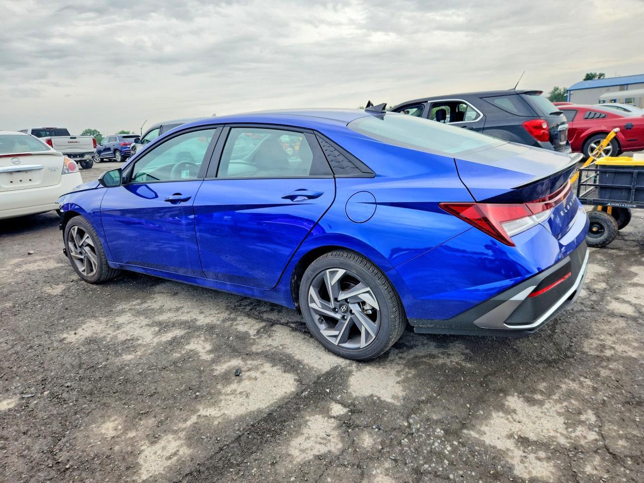 2025 Hyundai Elantra Sel Sport - Фото 2