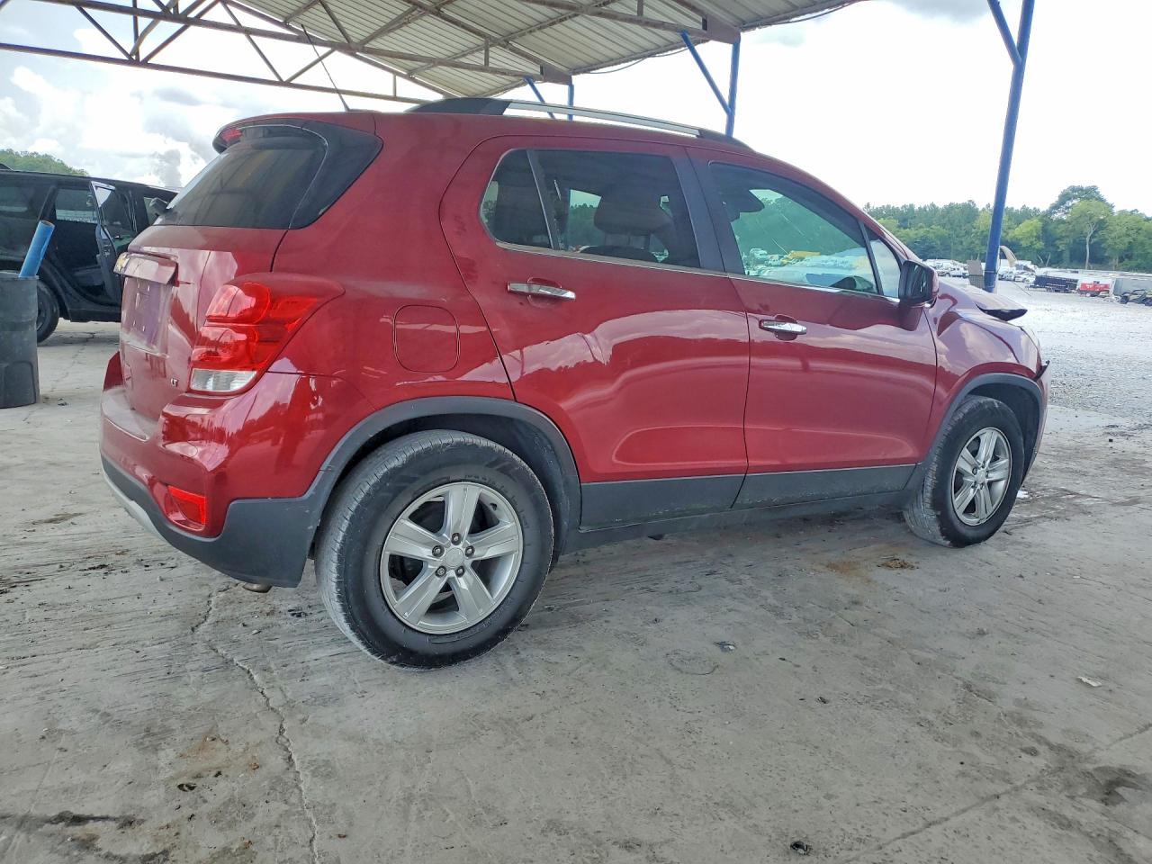2019 Chevrolet Trax 1Lt - Image 3