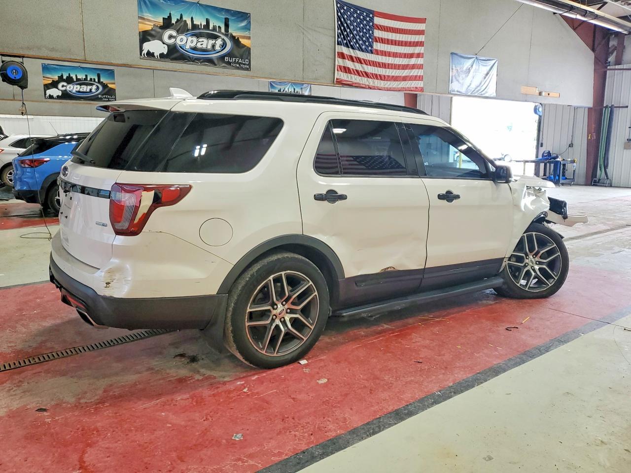 2017 Ford Explorer Sport - Image 3