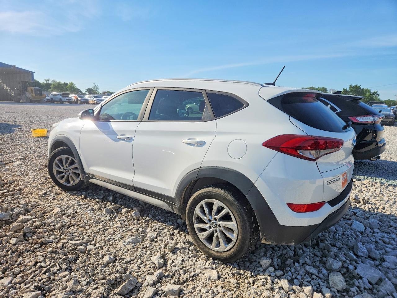 2017 Hyundai Tucson Se - Фото 2