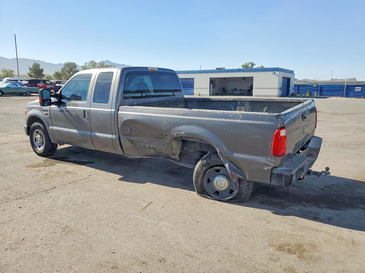 2009 Ford F250 Super Duty - Image 2