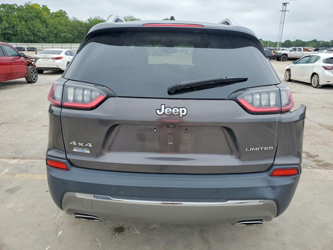 2020 Jeep Cheerokee - Image 6