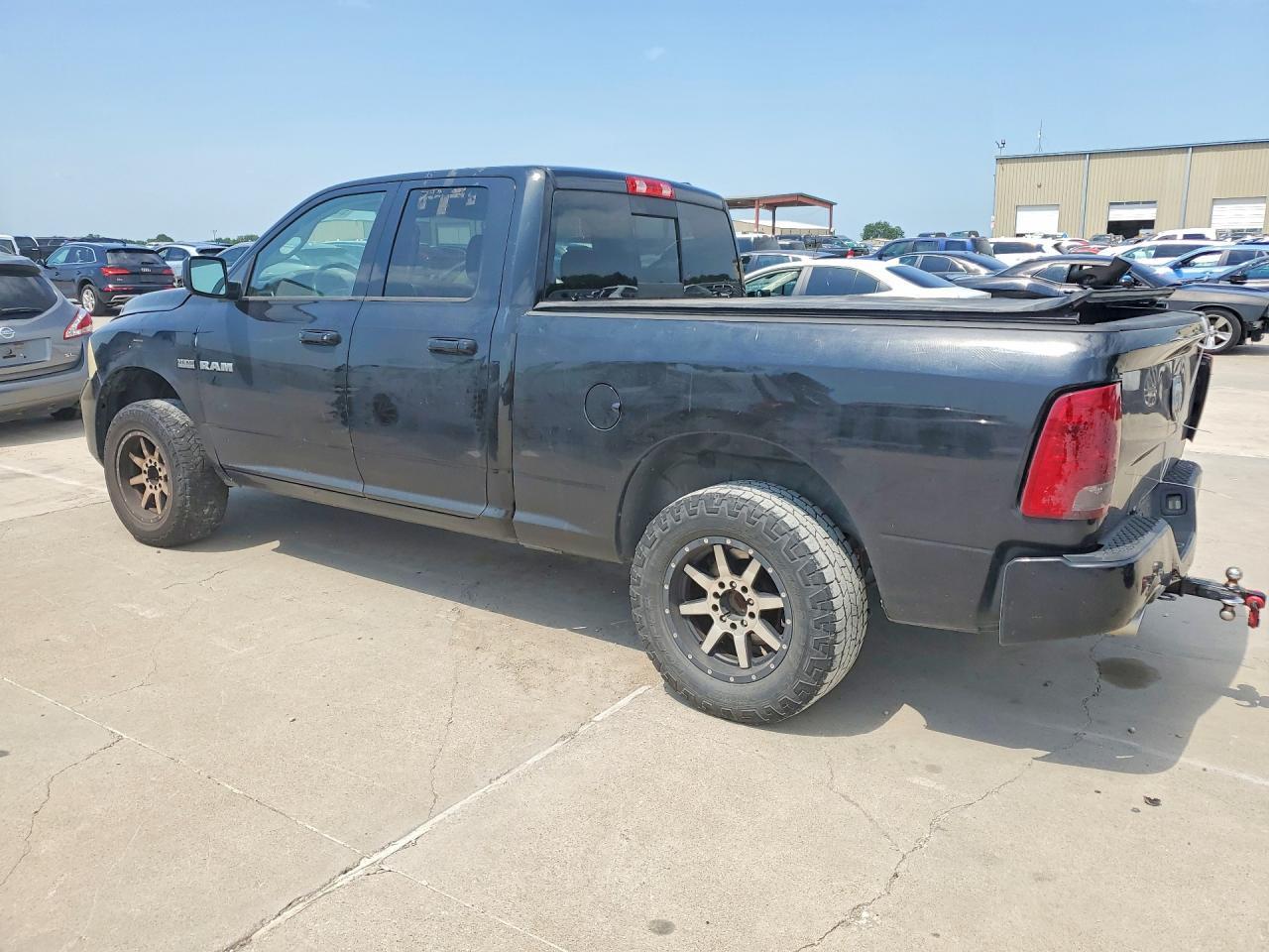 2009 Dodge Ram 1500 - Фото 2