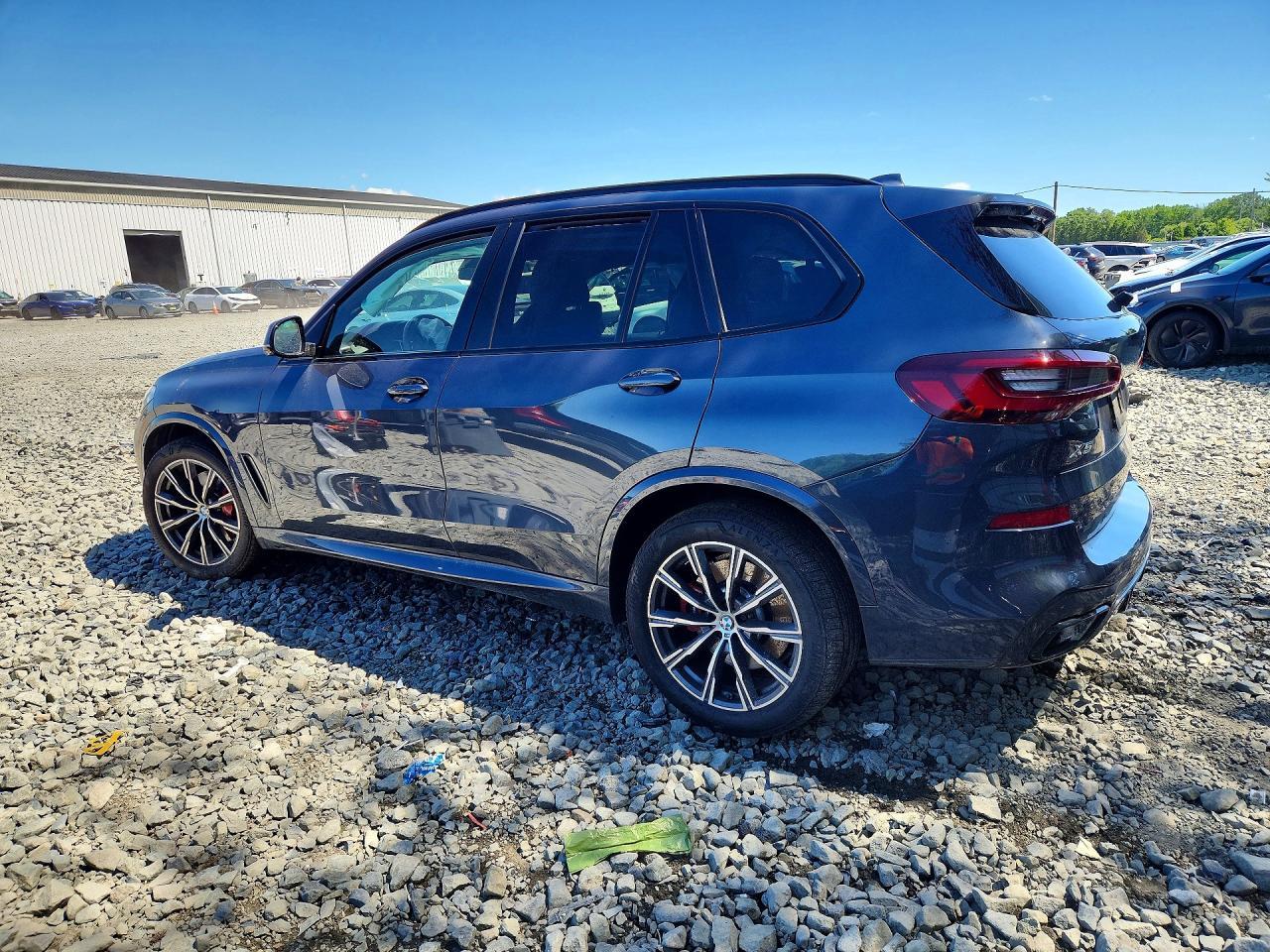 2021 BMW X5 xDrive40I - Фото 2