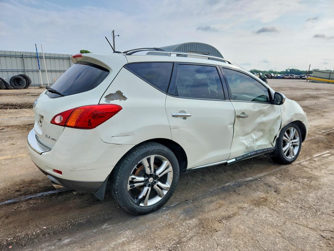 2009 Nissan Murano - Image 3