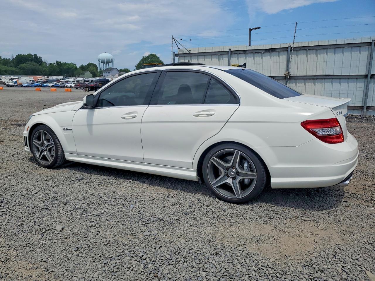 2008 Mercedes-Benz C 63 Amg - Image 2