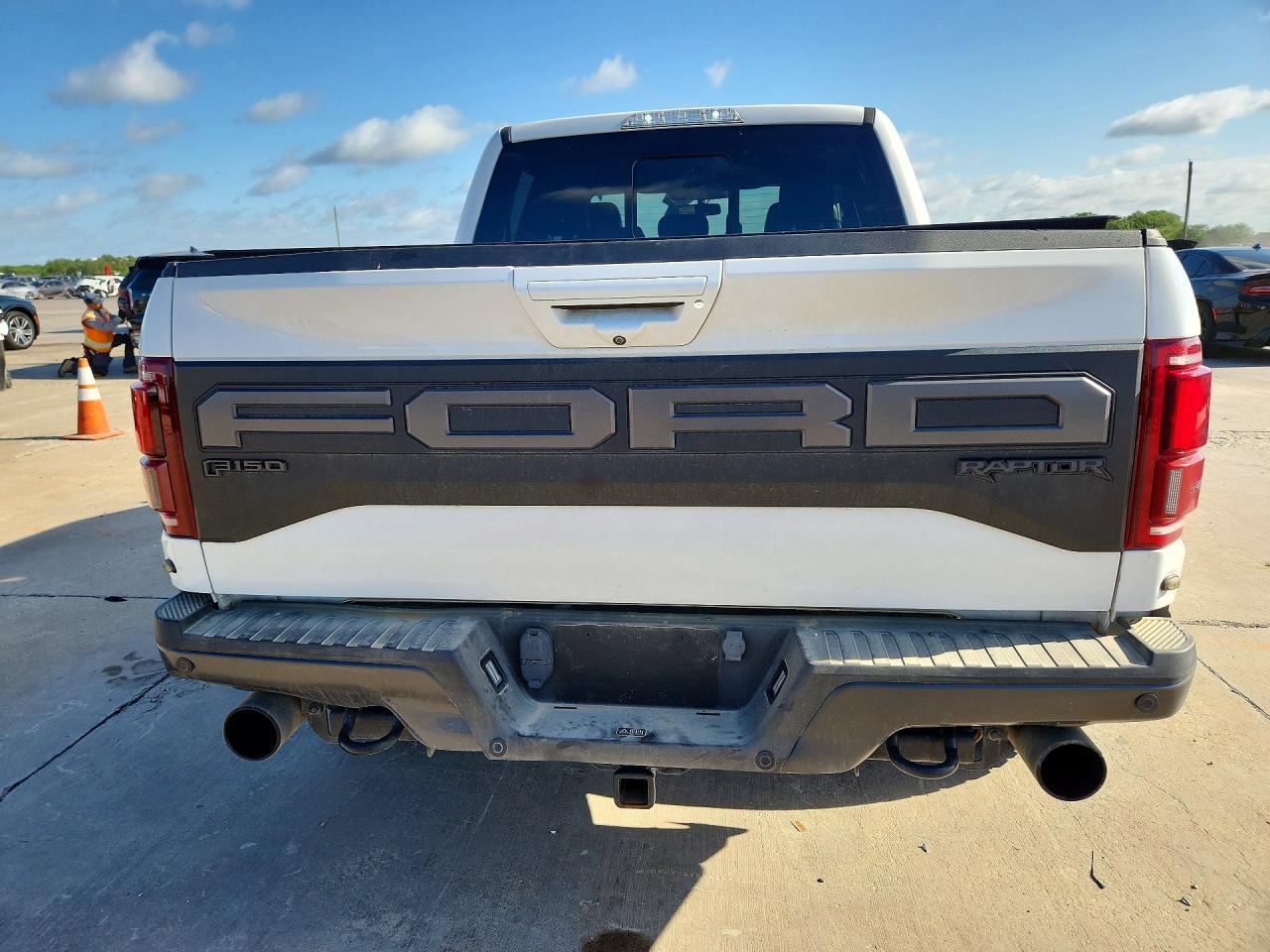 2020 Ford F150 Raptor - Image 6