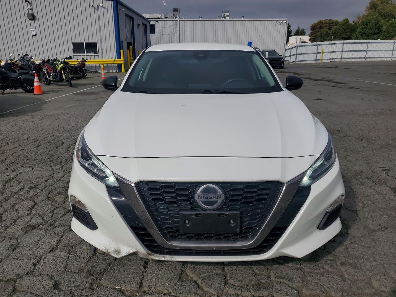 2022 Nissan Altima Sr - Image 5