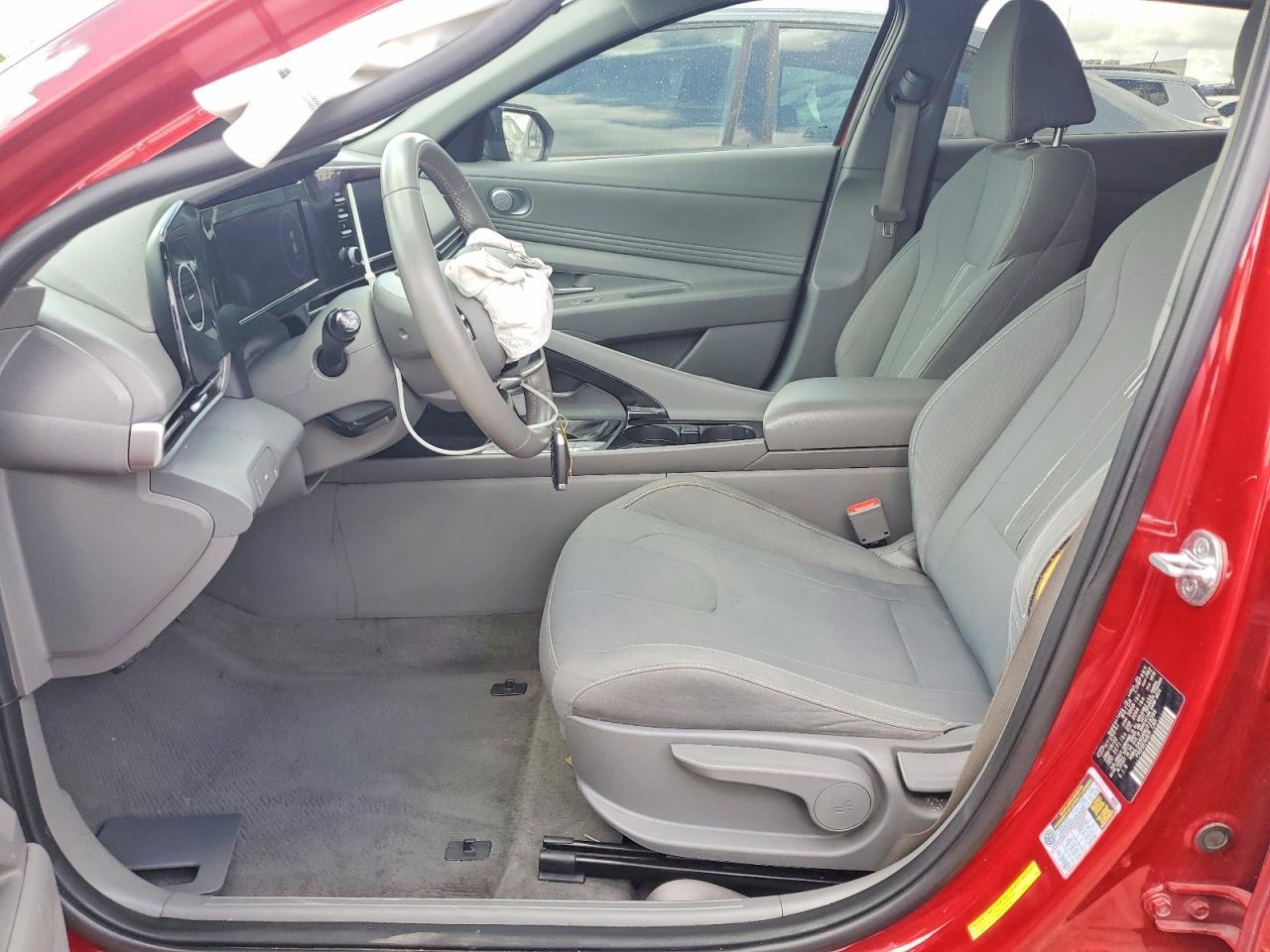 2022 Hyundai Elantra Sel - Image 7