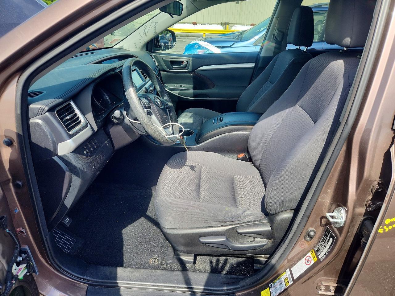 2017 Toyota Highlander Le - Фото 7
