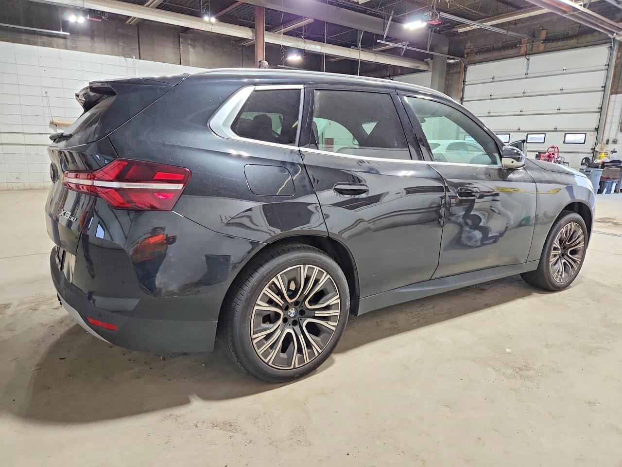 2025 BMW X3 30 xDrive - Image 3