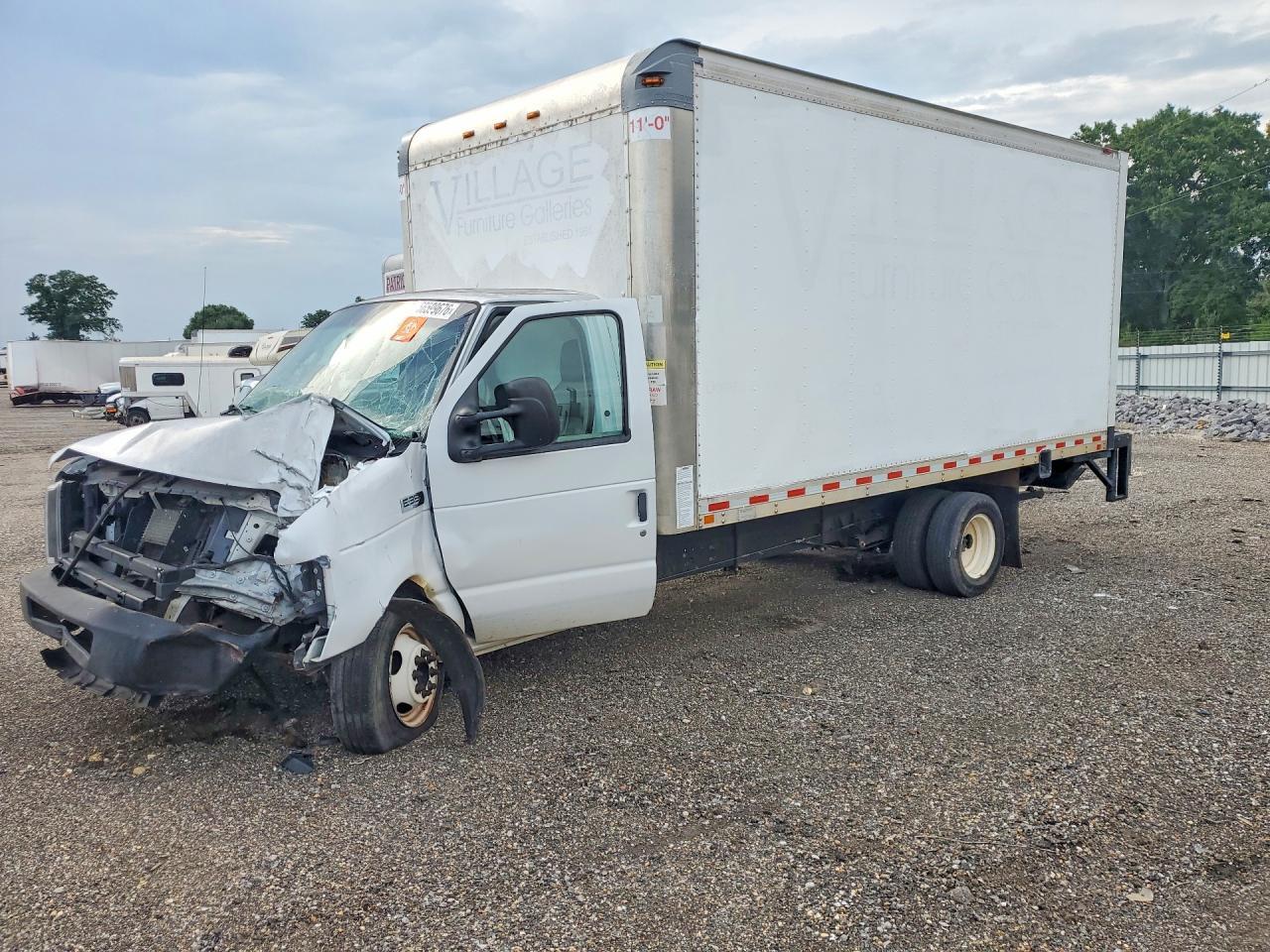 2019 Ford E350 Box Truck