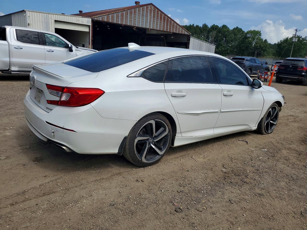 2019 Honda Accord Sport - Image 3