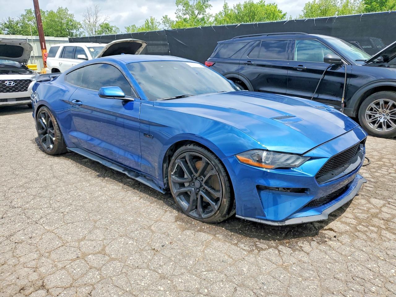2022 Ford Mustang Gt - Фото 4
